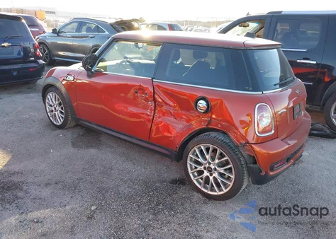 2011 Mini Cooper S z USA, uszkodzony, nr VIN WMWSV3C5XBTY23987